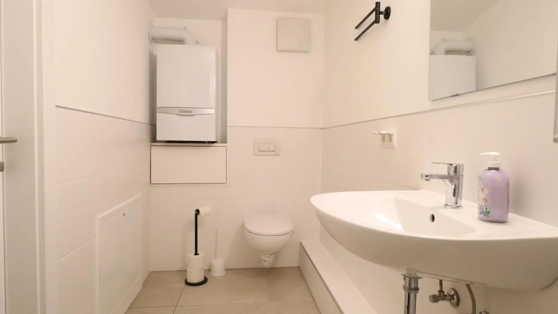 Luxurioeses Duplex Apartment 130M2 Wien 0*,  Österrike