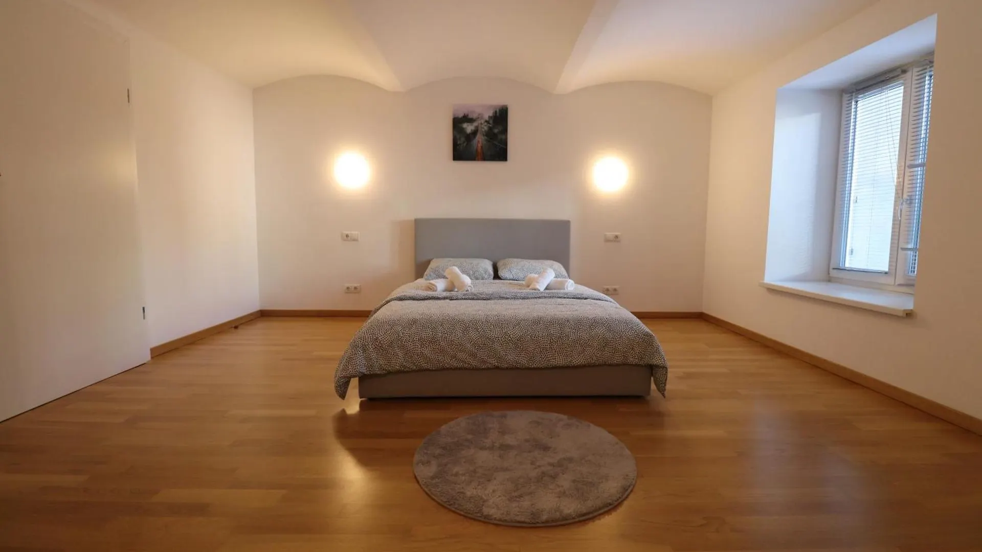 Luxurioeses Duplex Apartment 130M2 Wien 0*,  Österrike